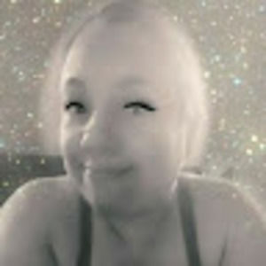 Meet your Posher, Amanda hernandez